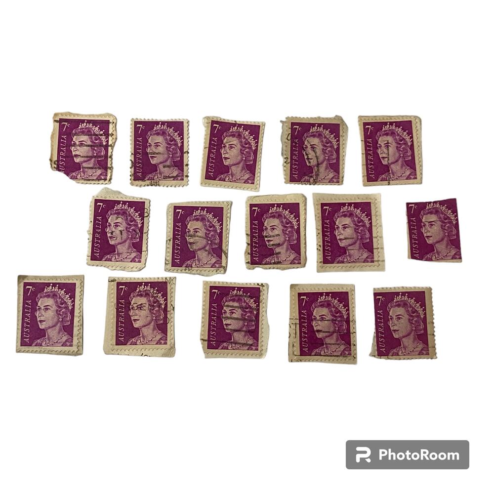 Australian Stamp Queen Elizabeth II 7c Issued 1966 Canceled Purple Hard to Find